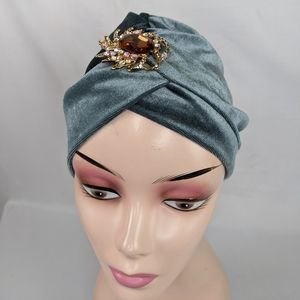 NWOT, WOMEN'S STRETCHABLE VELVET TURBAN.